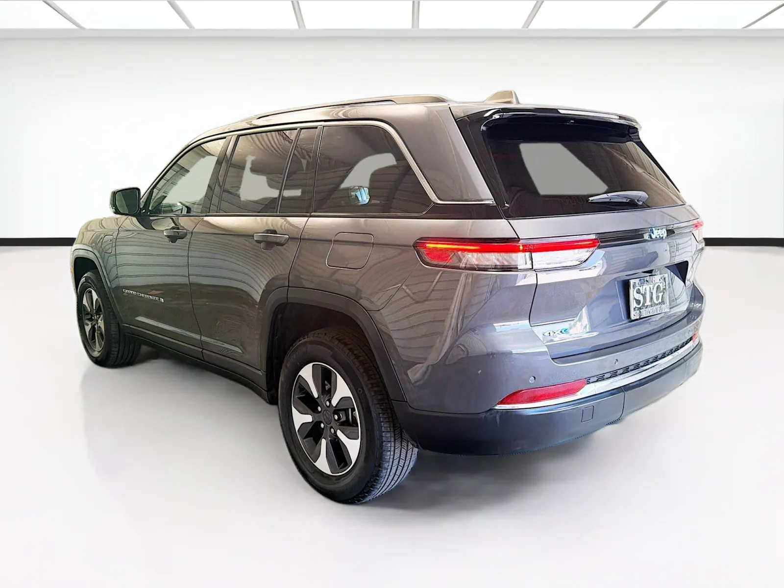 Jeep Grand Cherokee photo 6