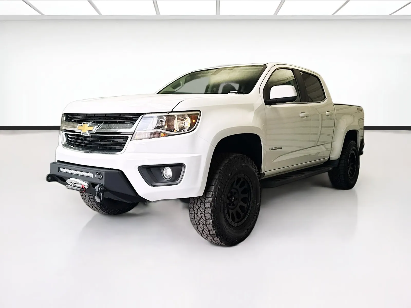 White 2018 Chevrolet Colorado LT for sale in Montclair, CA