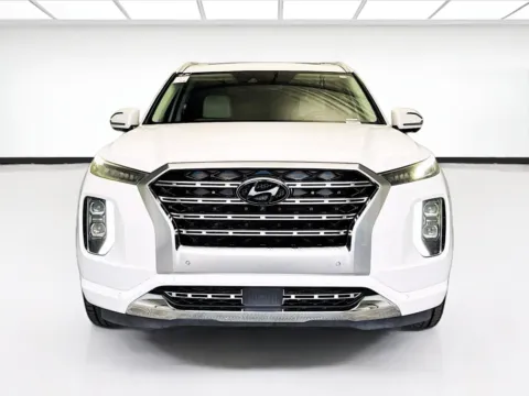 Photos of 2020 Hyundai Palisade Limited for sale in Montclair, CA at STG Montclair