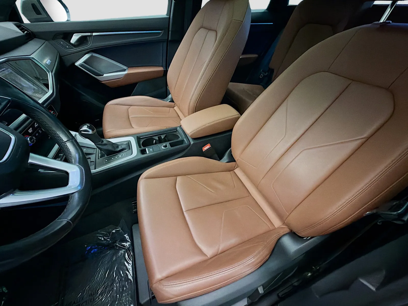 Audi Q3 photo 11