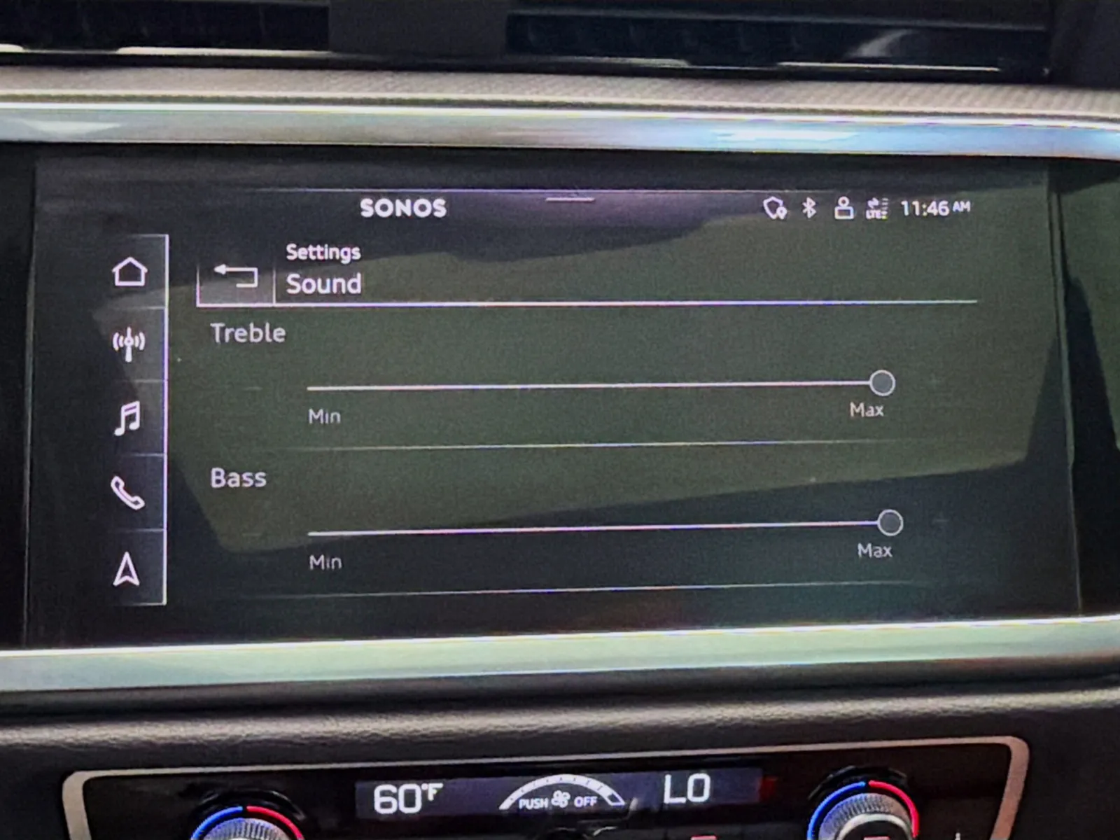 Audi Q3 photo 9