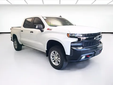Another view of 2019 Chevrolet Silverado 1500 LT Trail Boss for sale in Montclair, CA at STG Montclair