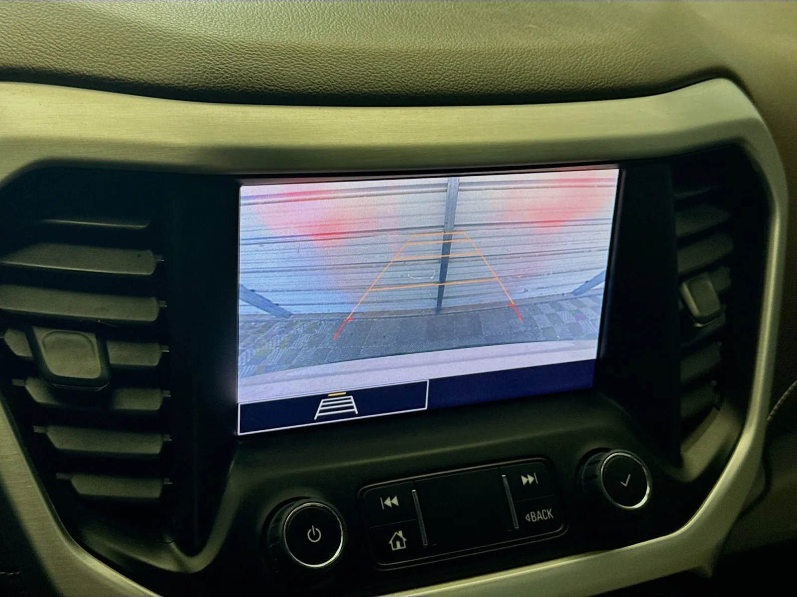 GMC Acadia photo 10