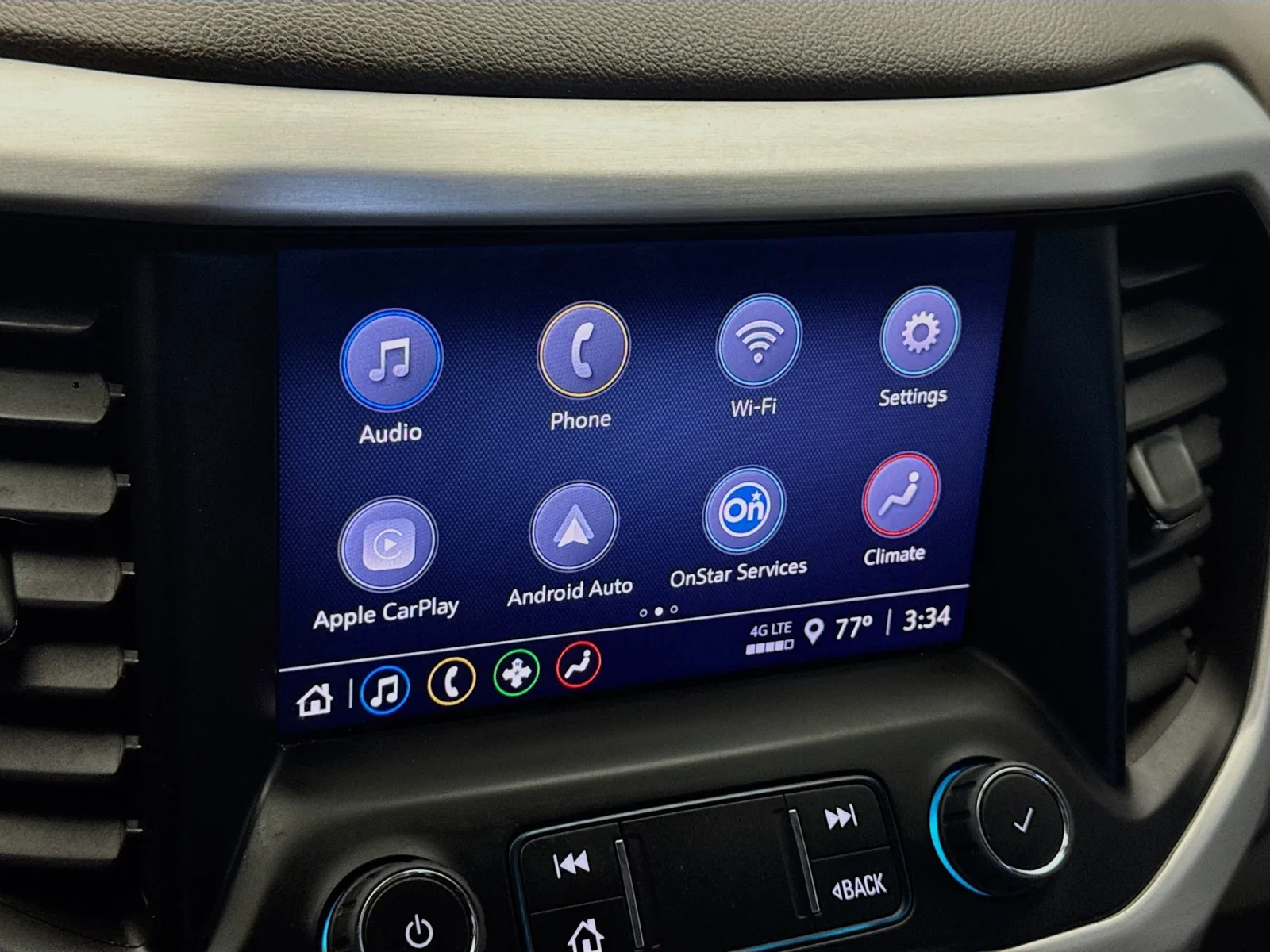 GMC Acadia photo 9