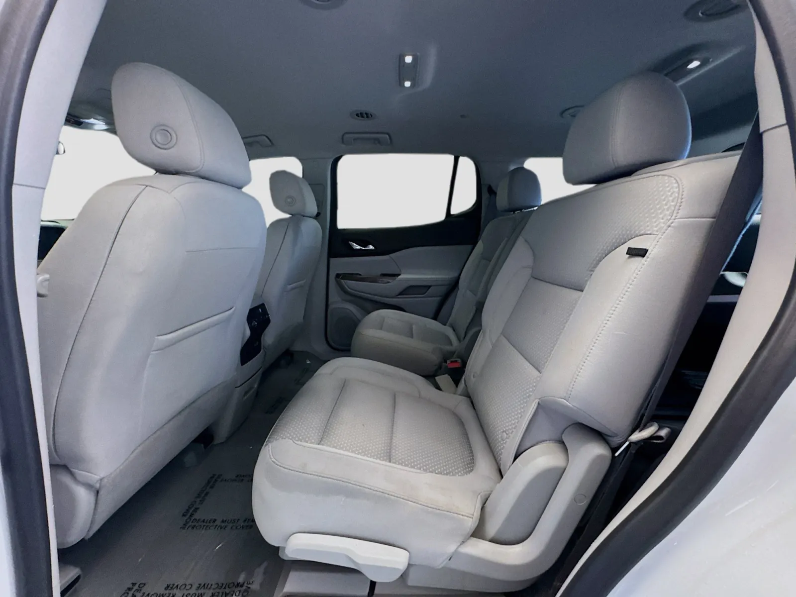 GMC Acadia photo 15