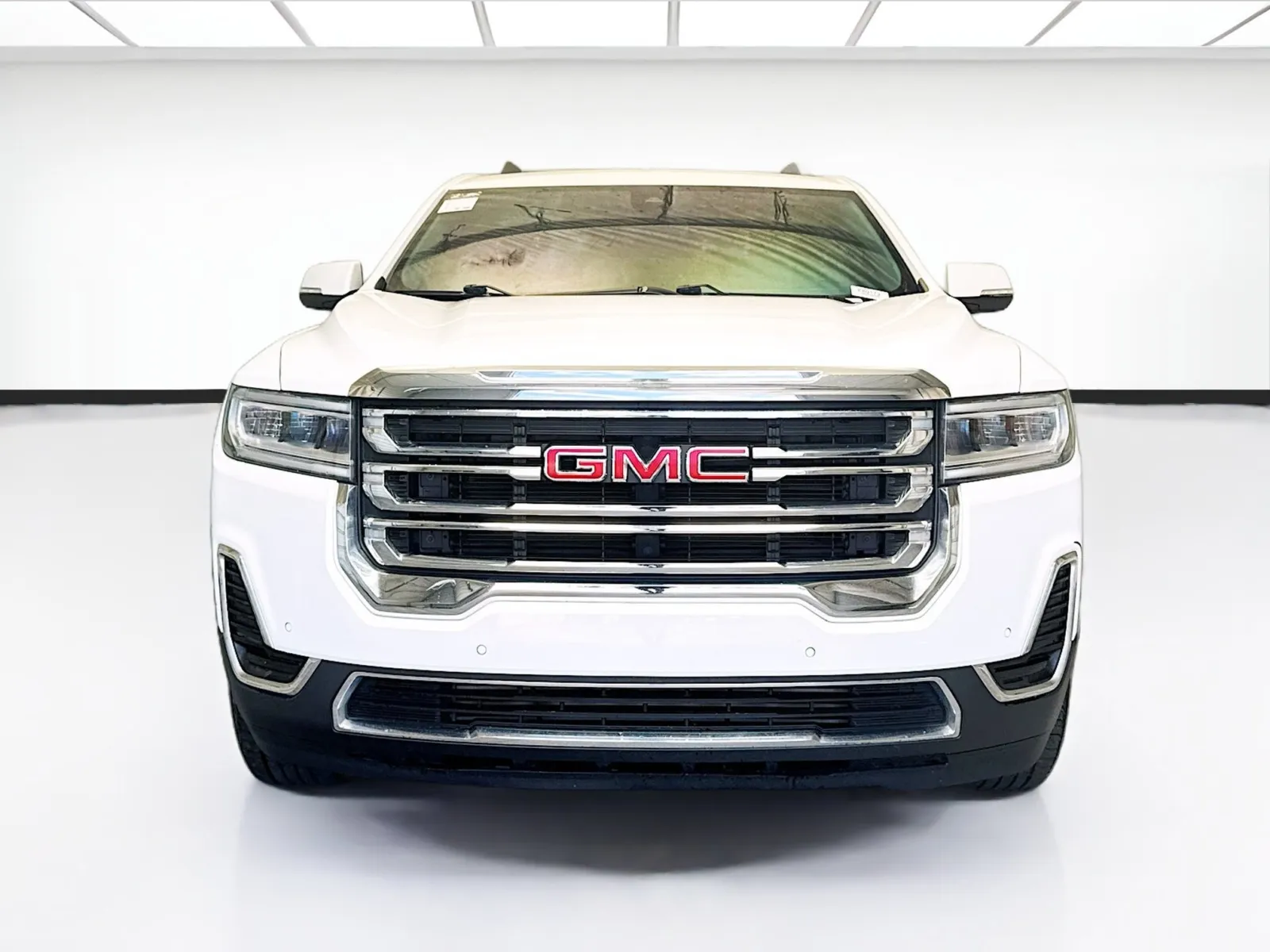 GMC Acadia photo 2