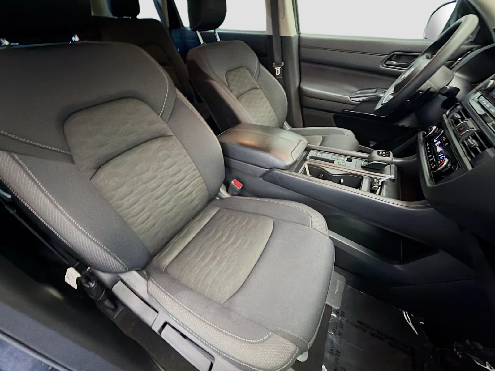 Nissan Pathfinder photo 15