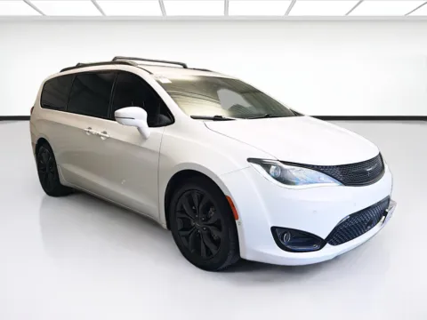 Another view of 2019 Chrysler Pacifica Limited for sale in Montclair, CA at STG Montclair