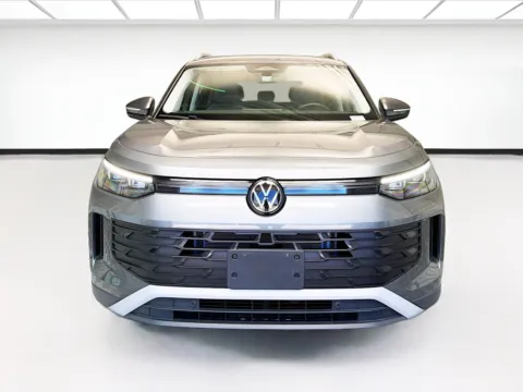 Photos of 2025 Volkswagen Tiguan 2.0T SE for sale in Montclair, CA at STG Montclair