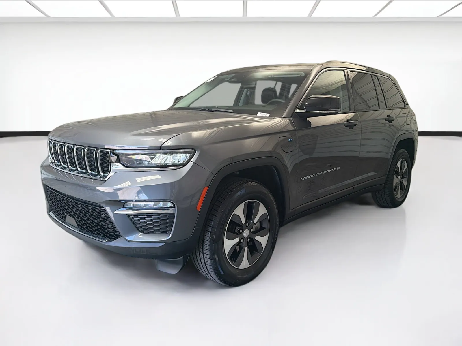 Gray 2024 Jeep Grand Cherokee 4xe for sale in Montclair, CA