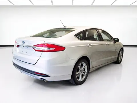 More photos of 2018 Ford Fusion SE at STG Montclair, CA