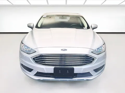 Photos of 2018 Ford Fusion SE for sale in Montclair, CA at STG Montclair