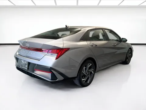 More photos of 2025 Hyundai Elantra Limited at STG Montclair, CA