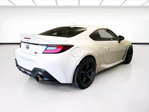 More photos of 2022 Toyota GR86 Premium at STG Montclair, CA