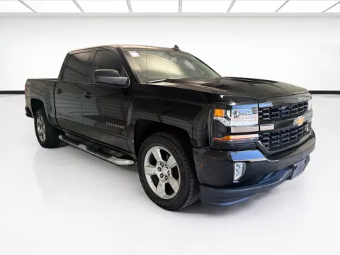 Another view of 2017 Chevrolet Silverado 1500 LT LT1 for sale in Montclair, CA at STG Montclair