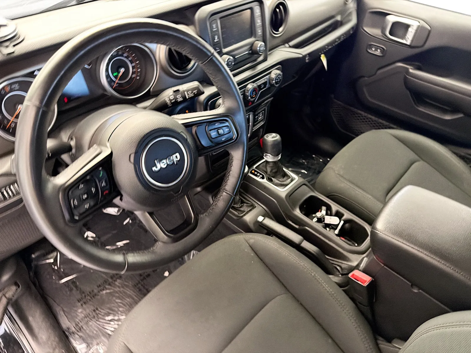 Jeep Wrangler photo 7