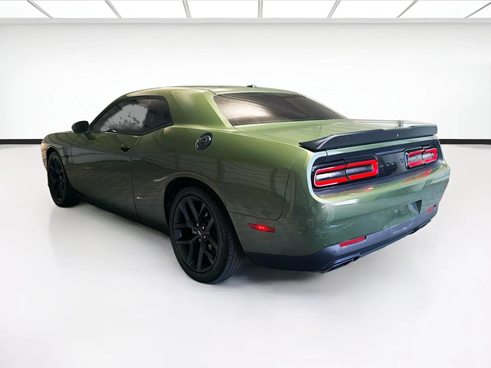 Dodge Challenger photo 6