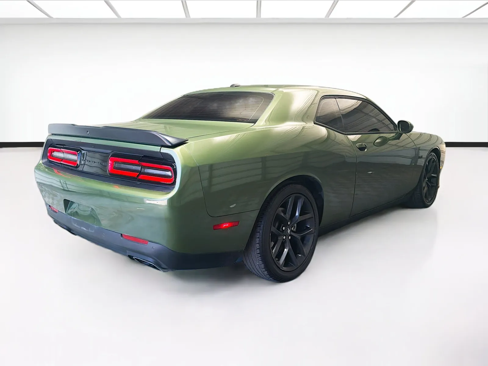 Dodge Challenger photo 4