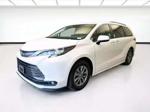 Unknown 2025 Toyota Sienna XLE 8 Passenger for sale in Montclair, CA