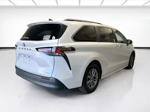 More photos of 2025 Toyota Sienna XLE 8 Passenger at STG Montclair, CA