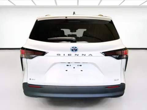 More photos of 2025 Toyota Sienna XLE 8 Passenger at STG Montclair, CA