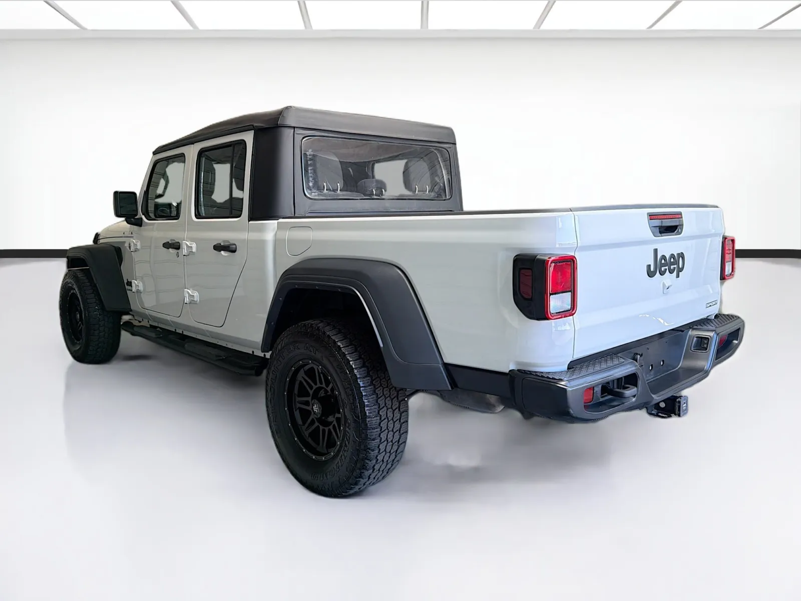 Jeep Gladiator photo 6
