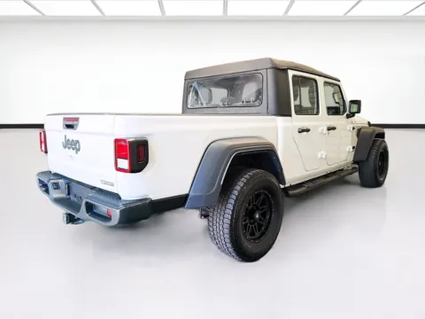 More photos of 2021 Jeep Gladiator Sport at STG Montclair, CA