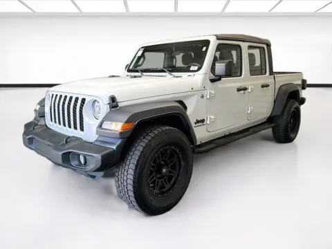 White 2021 Jeep Gladiator Sport for sale in Montclair, CA