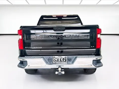 More photos of 2022 Chevrolet Silverado 1500 LT at STG Montclair, CA