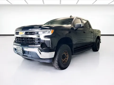 Black 2022 Chevrolet Silverado 1500 LT for sale in Montclair, CA