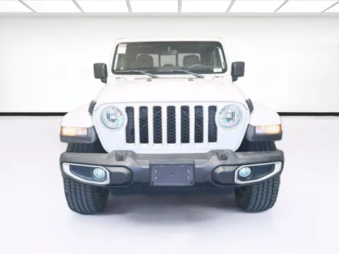 Photos of 2022 Jeep Gladiator Overland for sale in Montclair, CA at STG Montclair