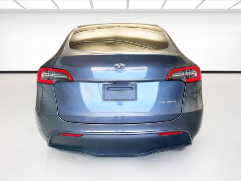 More photos of 2022 Tesla Model Y Long Range at STG Montclair, CA