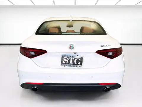 More photos of 2021 Alfa Romeo Giulia Sprint at STG Montclair, CA