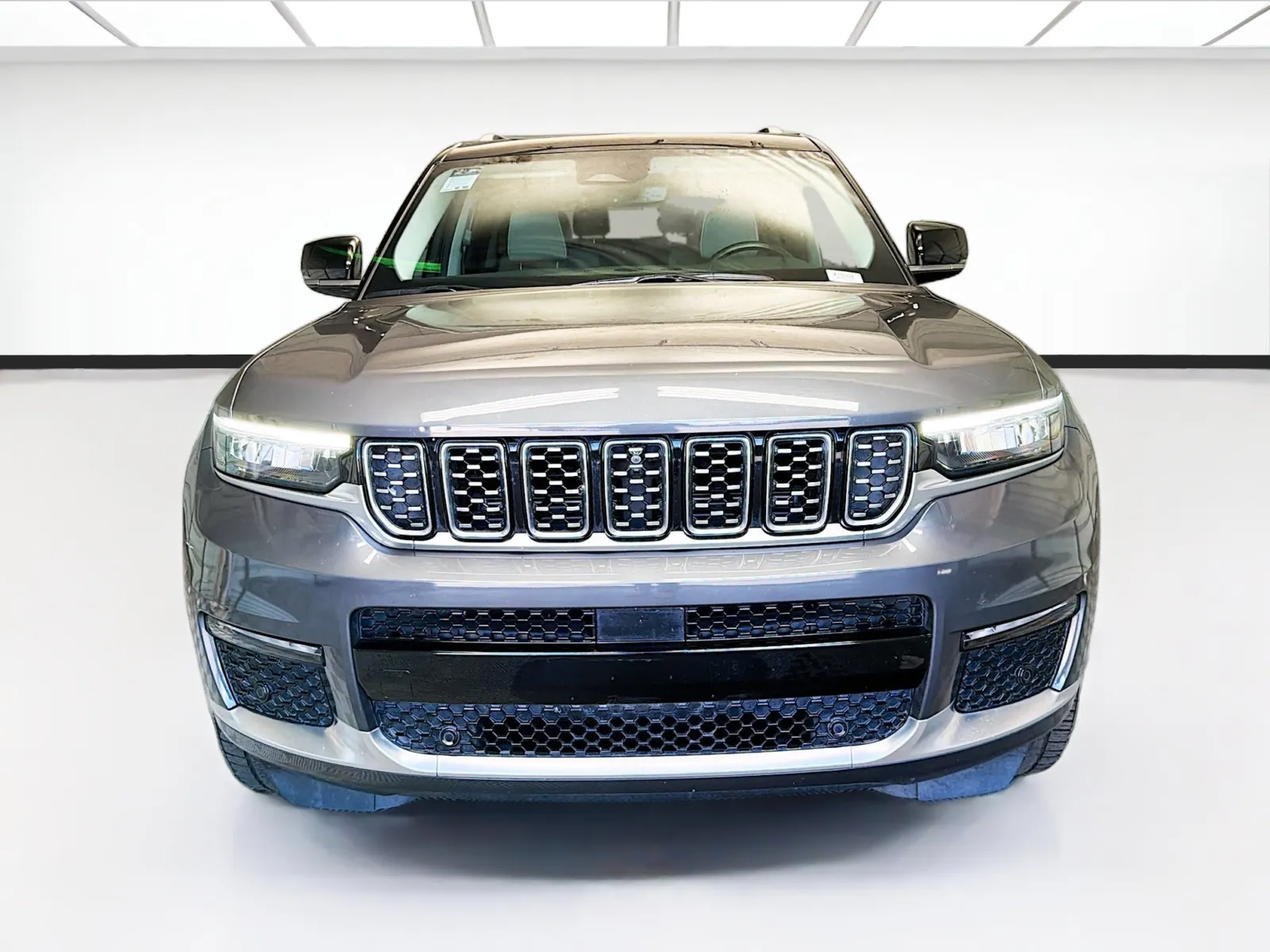 Jeep Grand Cherokee L photo 2