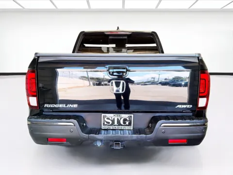 More photos of 2017 Honda Ridgeline Black Edition at STG Montclair, CA