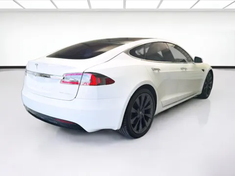 More photos of 2020 Tesla Model S Long Range Plus at STG Montclair, CA