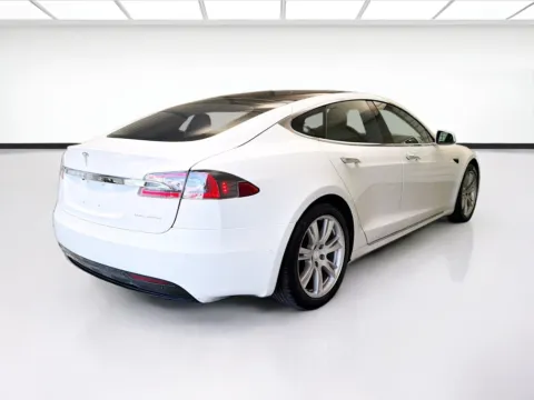 More photos of 2021 Tesla Model S Long Range at STG Montclair, CA