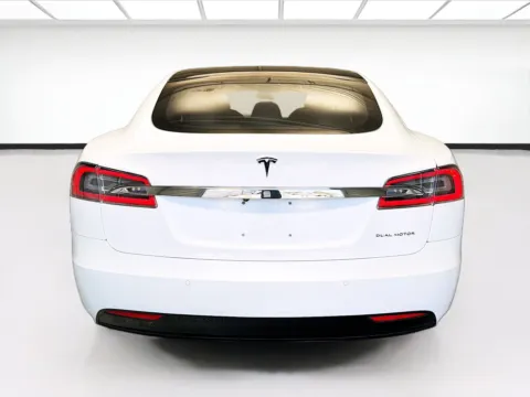 More photos of 2021 Tesla Model S Long Range at STG Montclair, CA