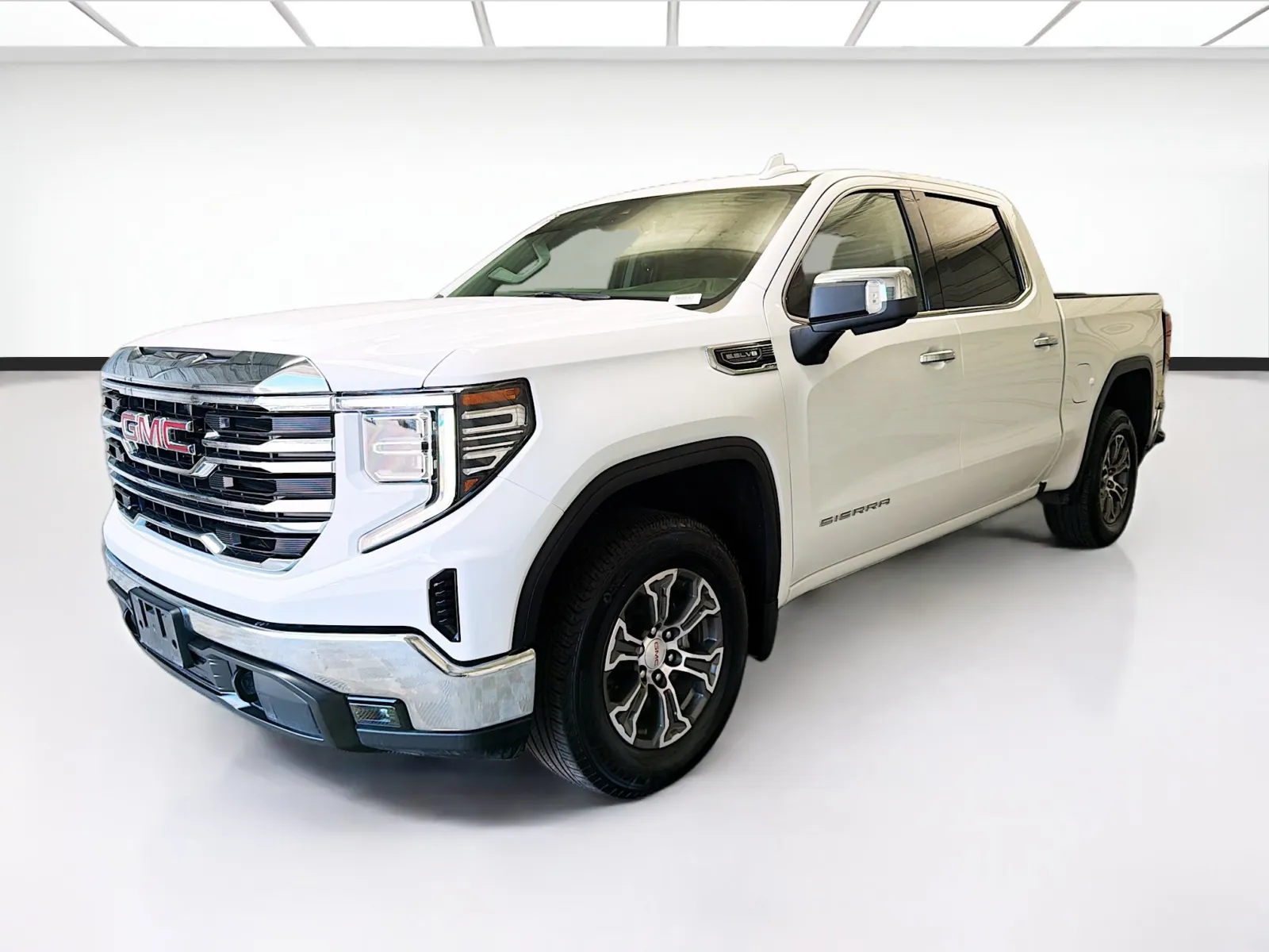 White 2025 GMC Sierra 1500 SLT for sale in Montclair, CA