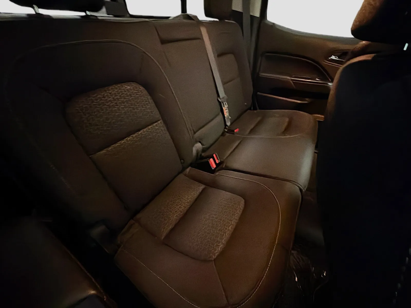 GMC Canyon photo 14