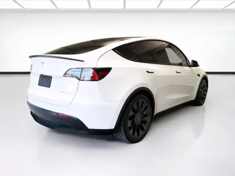 More photos of 2022 Tesla Model Y Performance at STG Montclair, CA