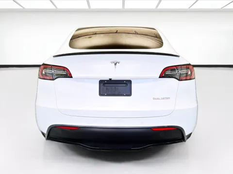 More photos of 2022 Tesla Model Y Performance at STG Montclair, CA