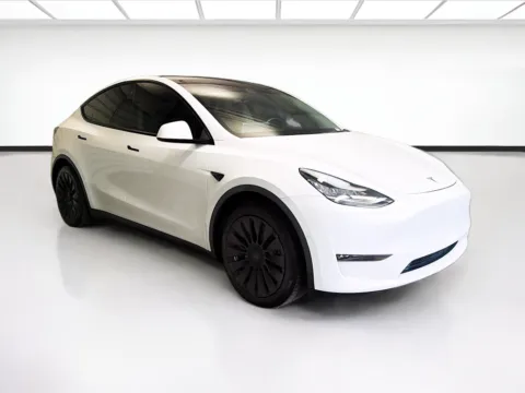 Another view of 2021 Tesla Model Y Long Range for sale in Montclair, CA at STG Montclair