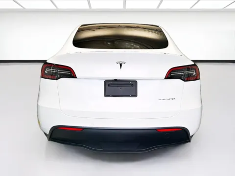 More photos of 2021 Tesla Model Y Long Range at STG Montclair, CA