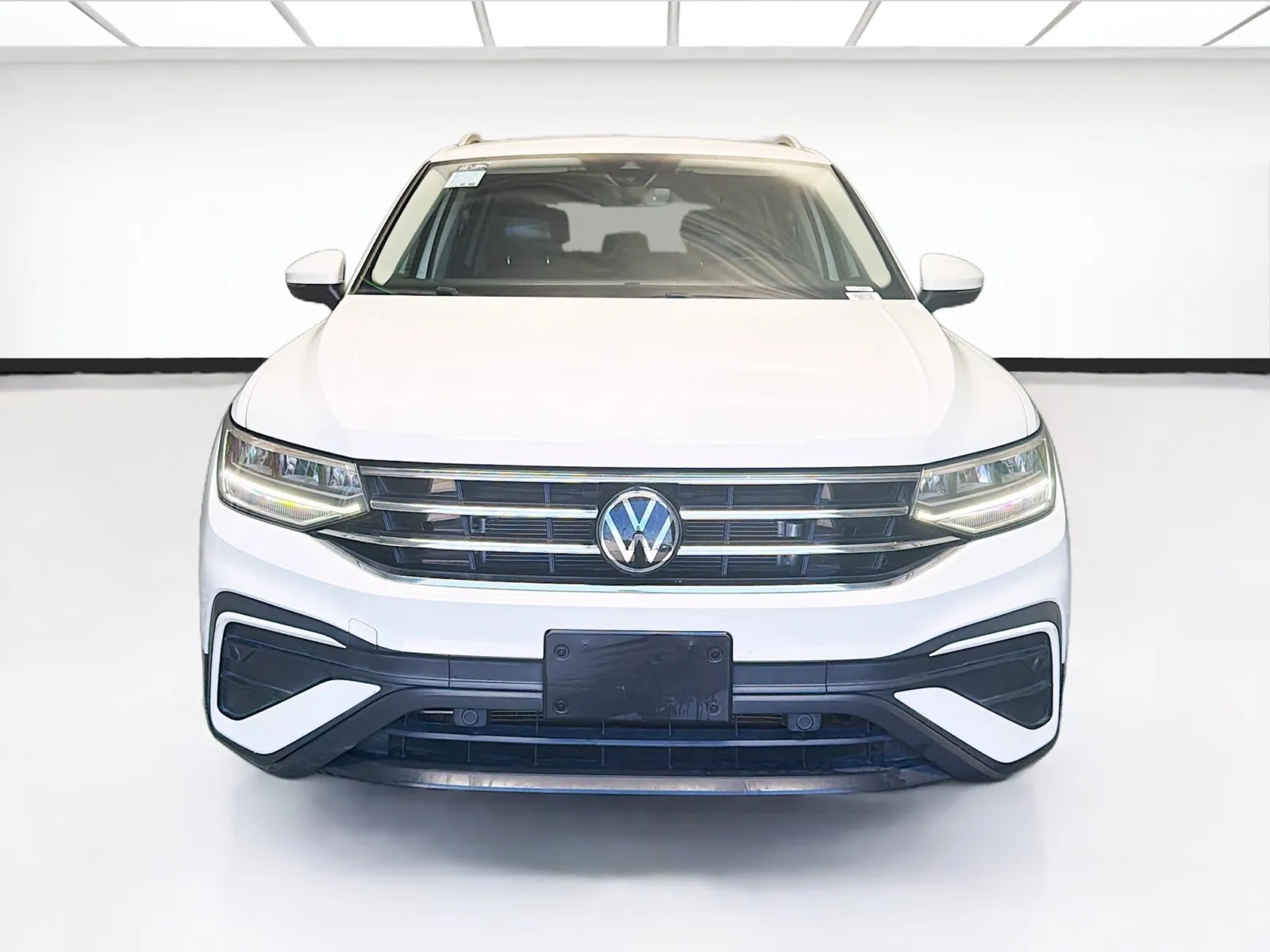 Volkswagen Tiguan photo 2