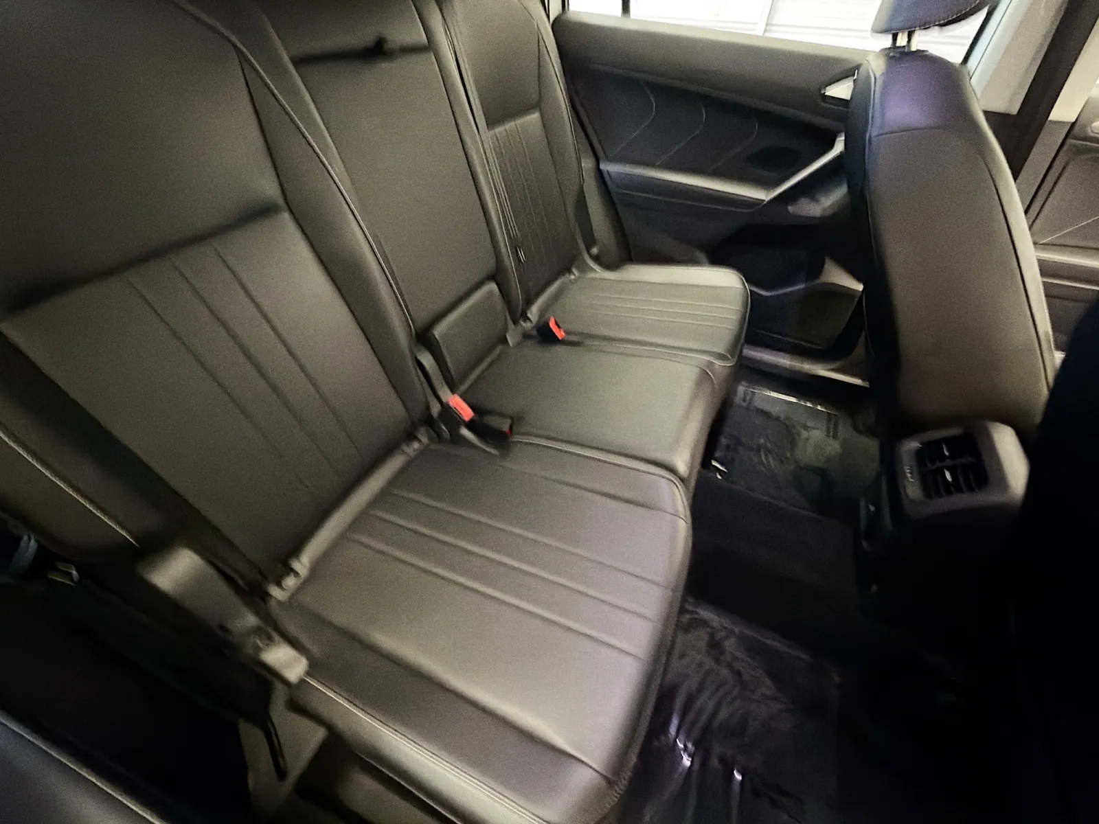 Volkswagen Tiguan photo 14