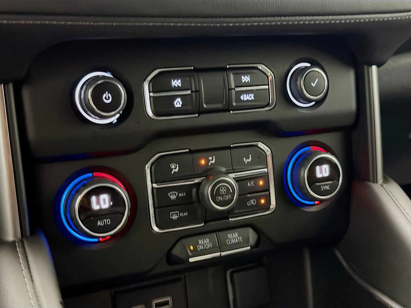 2024 Chevrolet Tahoe LS - Photo 10