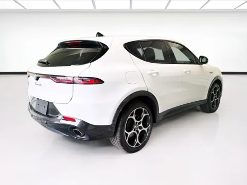 More photos of 2024 Alfa Romeo Tonale Veloce at STG Montclair, CA