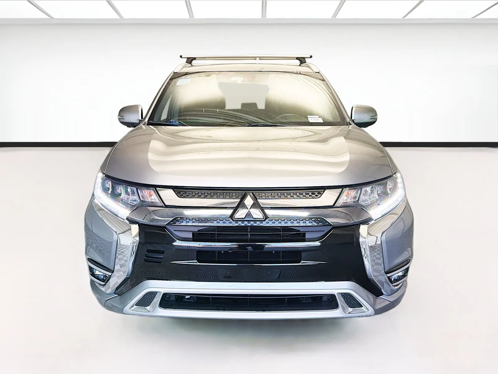 Mitsubishi Outlander photo 2