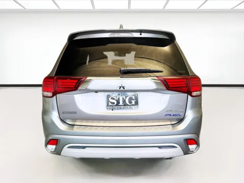 More photos of 2019 Mitsubishi Outlander PHEV GT at STG Montclair, CA